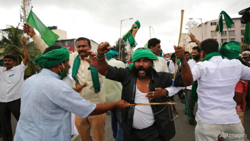 India's top court offers to mediate to end farmers' protest