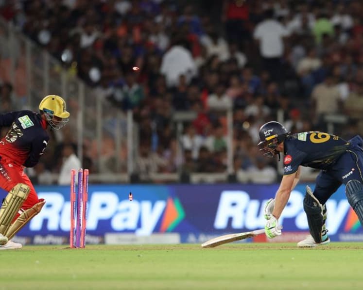 Kohli masterclass leads Bengaluru to IPL title defence in style