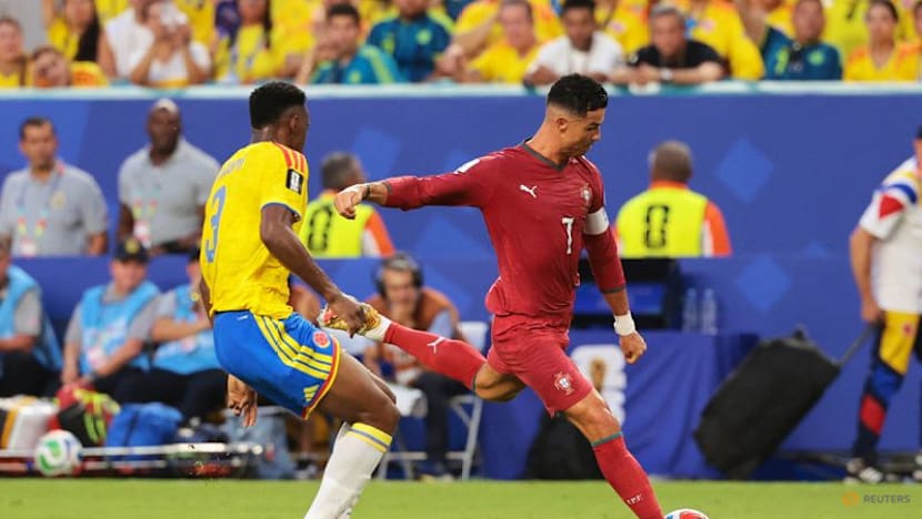 Ronaldo plays on as Portugal's Martinez defends marathon minutes at World Cup