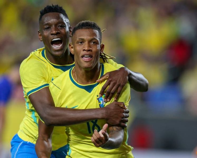 Brazil score twice late on to beat Croatia 3-1 in World Cup tune-up