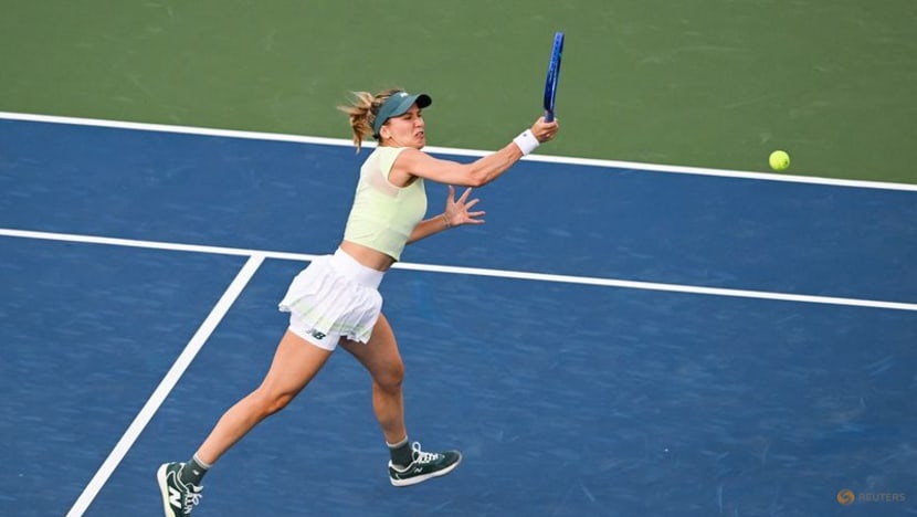 Bouchard extends career with first-round win at Canadian Open