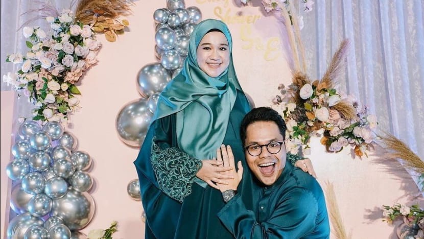 Ernie Zakri selamat melahirkan anak sulung pada 22.02.22
