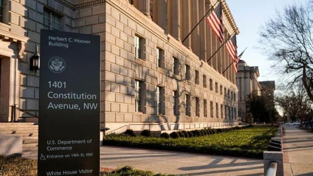 美国把14家中国企业和两家新加坡企业列入实体清单