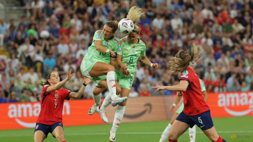 Girelli at the double as Italy strike late to reach Euro 2025 semi-finals Girelli at the double as Italy strike late to reach Euro 2025 semi-finals