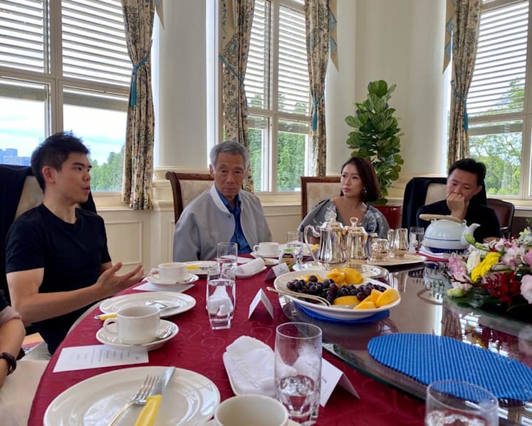 Lunch with PM Lee for founders of Carousell, Ninja Van and other startups