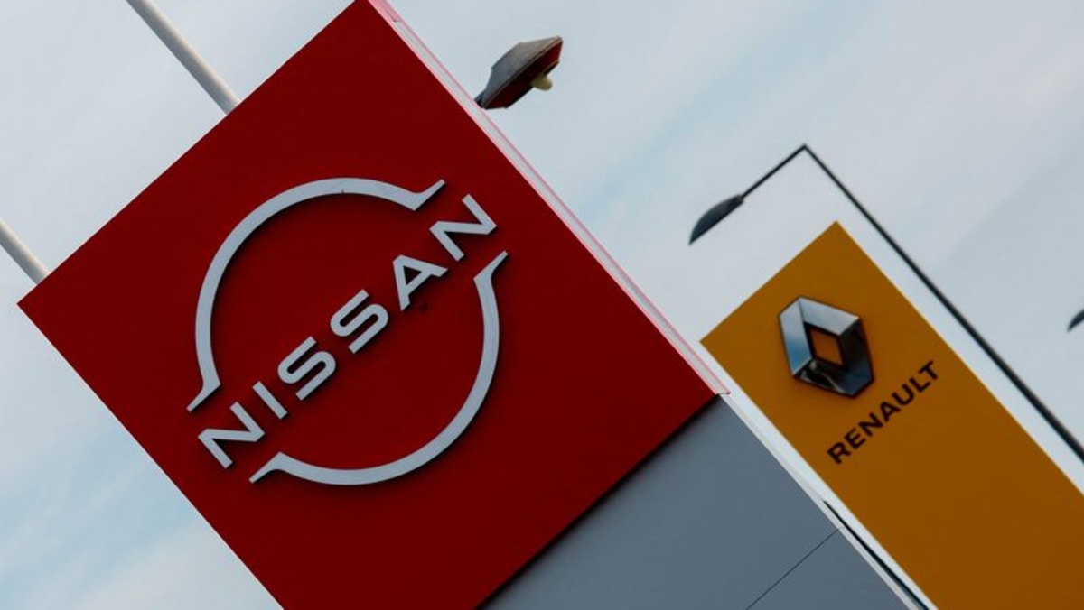 Renault to report $11.2 billion loss on Nissan stake in first half