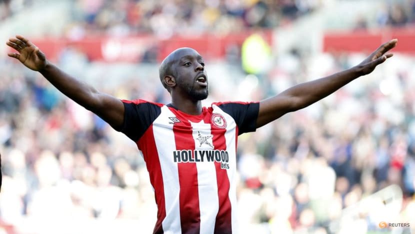 Newcastle sign Wissa from Brentford to replace Isak Newcastle sign Wissa from Brentford to replace Isak