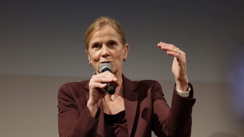 FIFA mandates female coaches in their women's competitions