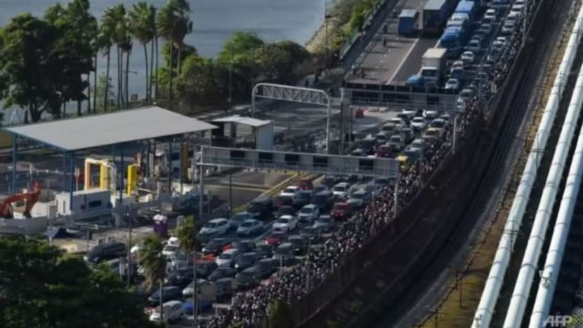 Penunggang motosikal ke Malaysia boleh guna kod QR bagi pelepasan imigresen mulai 15 Ogos Penunggang motosikal ke Malaysia boleh guna kod QR bagi pelepasan imigresen mulai 15 Ogos