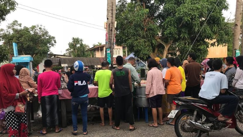 Penduduk di selatan Thailand mula jalani kegiatan harian selepas Ribut Pabuk melemah