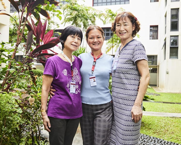 These housewives, retirees and grandmothers volunteer to give hospital rehab patients 'makeovers'