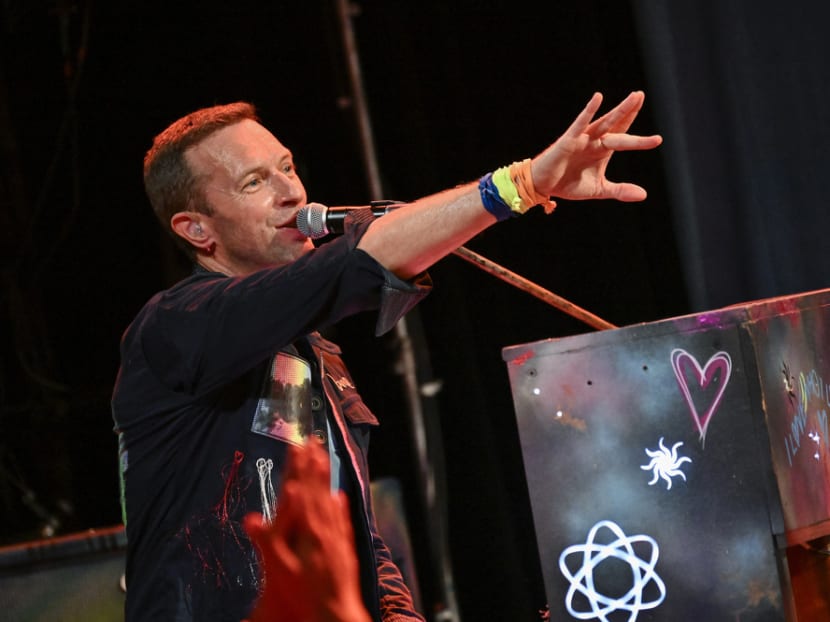 Coldplay will be re-releasing nine albums on records made from recycled plastic bottles