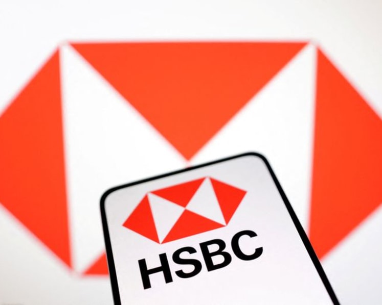 HSBC to pay about $300 million to settle French tax probe, Bloomberg reports
