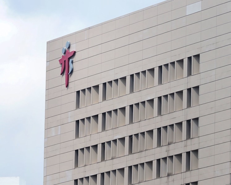 70-year-old Singaporean man warded at TTSH dies of Covid-19 complications; death tally hits 32