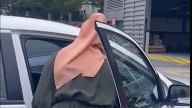 新车上路一小时死火两次 马国女子气得报警