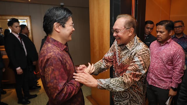 新马鼓励继续探讨加强水供与领空合作 