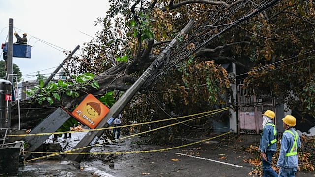 超强台风凤凰已在菲律宾造成四人死亡
