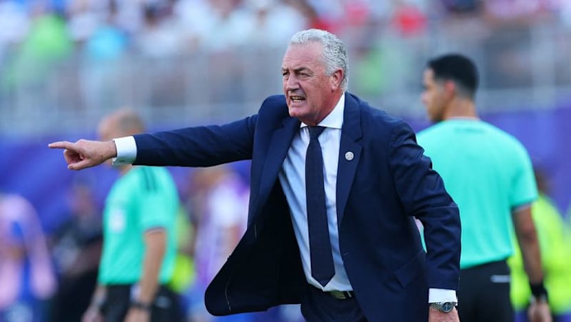 Paraguay coach Alfaro has 'open wounds' after World Cup exit, unsure of future