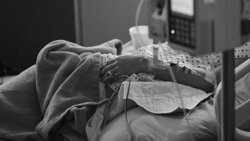 Commentary: Your spouse or your parents? Who should decide when to take you off life support? Commentary: Your spouse or your parents? Who should decide when to take you off life support?
