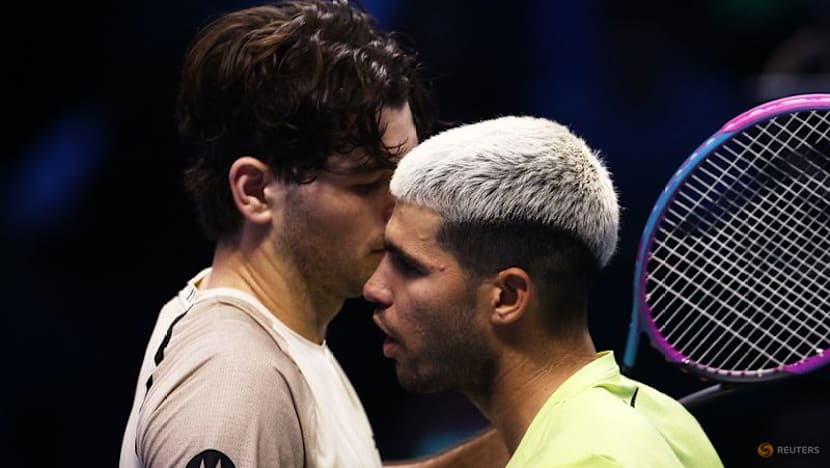 Alcaraz stays perfect at ATP Finals with thrilling win over Fritz
