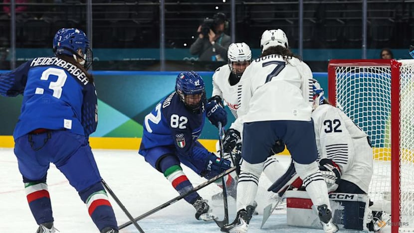 Ice hockey-Tutino full of pride after Italy's first win