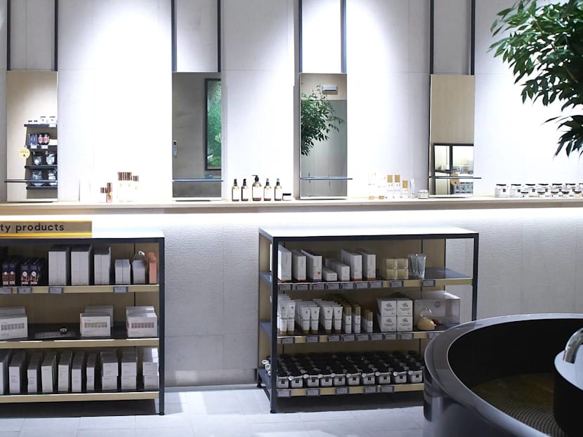 How To Shop & Eat Without Talking To Humans At Honestbee&rsquo;s High-Tech Grocery & Dining Concept Habitat