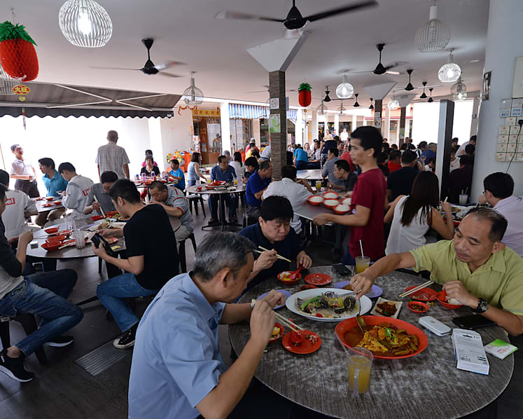 Three Bib Gourmand stalls see spike in Friday sales
