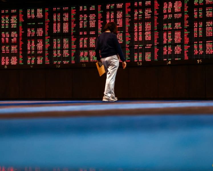 Foreigners turn net buyers of Asian bonds in October on improved growth outlook
