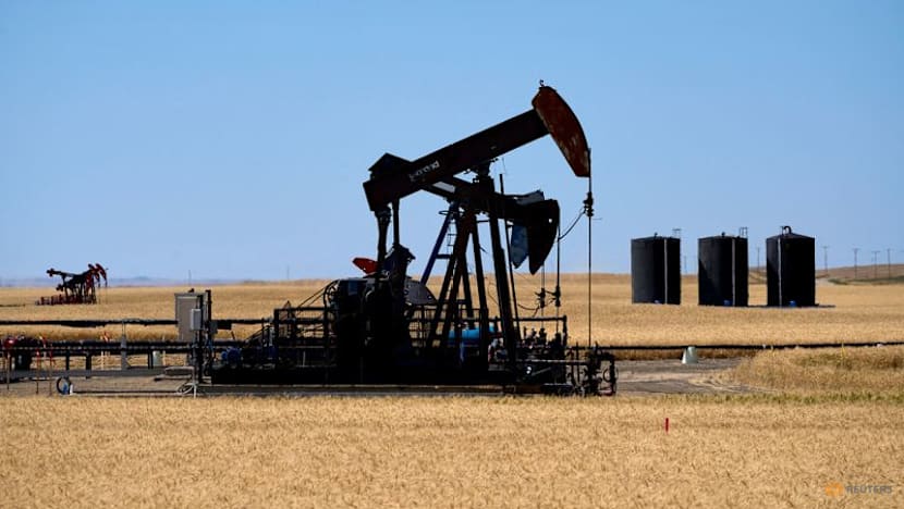Oil falls after US, Iran talks conclude in Doha