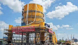 China trials 'energy-saving' underwater data centres