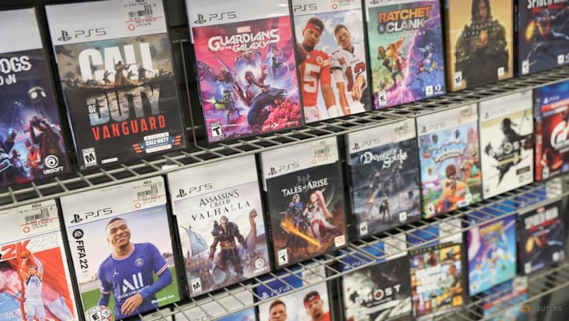 GameStop reports 14% rise in quarterly revenue, unveils $2 billion share buyback