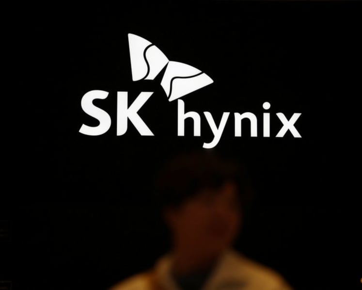 SK Hynix's Korean workers launch unified union amid stalled wage talks