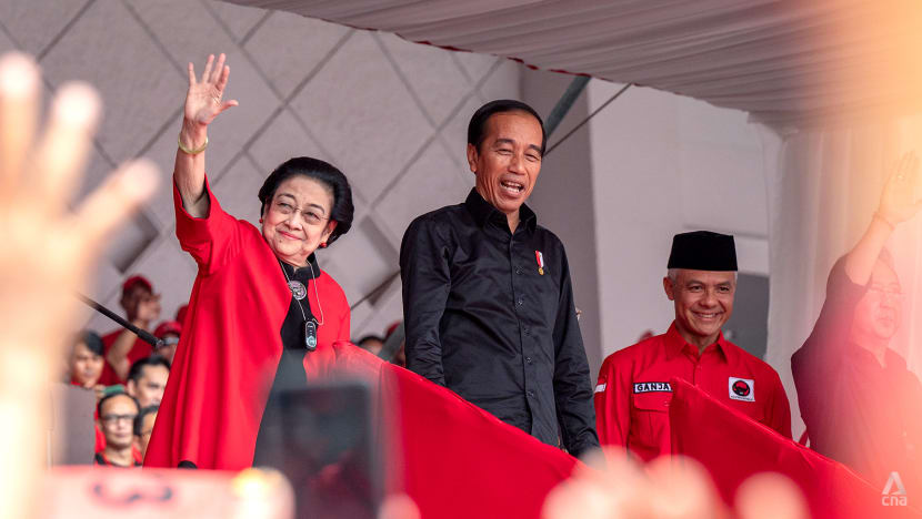 Commentary: Jokowi manoeuvres against Megawati in effort to secure political future in Indonesia Commentary: Jokowi manoeuvres against Megawati in effort to secure political future in Indonesia