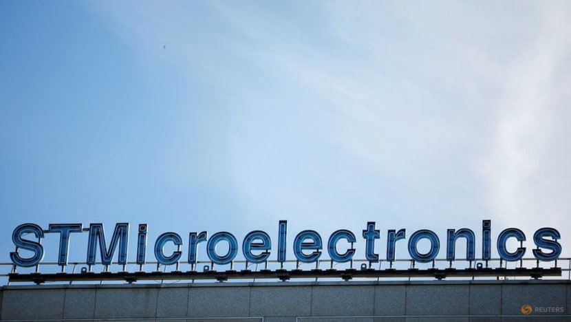 Italy says it opposes the CEO of STMicro 