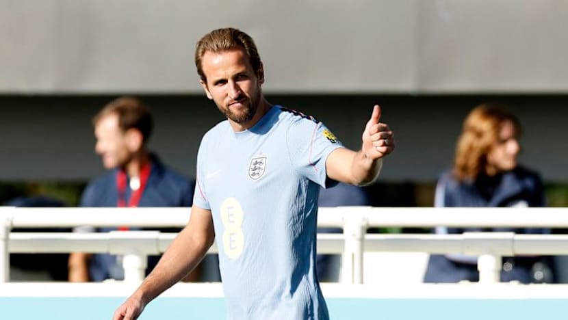 Kane considers NFL kicking career after soccer