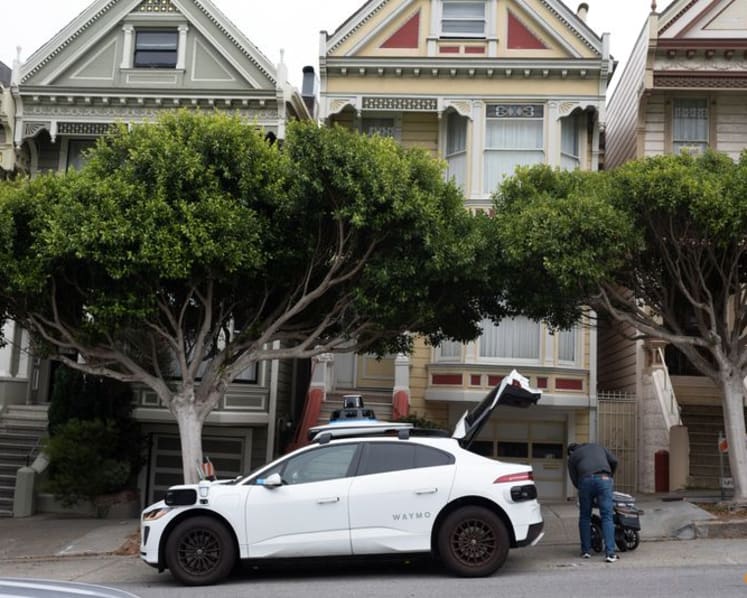 California examines incidents of stalled Waymo robotaxis after San Francisco power outage