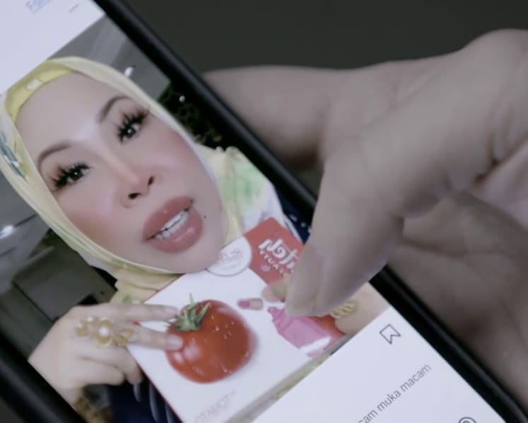 In Malaysia, online marketing tactics drive a health products boom — with side effects