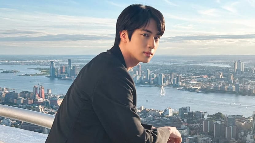 'Aku terlalu tampan!': Jin BTS tolak tawaran akting, bahkan jika dari Bong Joon-ho