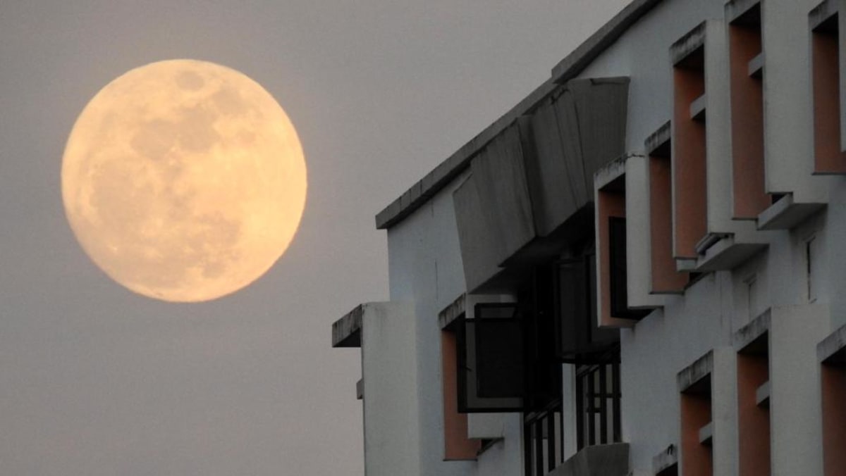 Final supermoon of 2022 illuminates night sky over Singapore - CNA