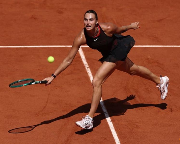 Sabalenka sees off Kasatkina to reach French Open fourth round