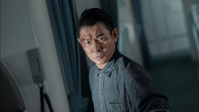 《危机航线》　够疯够爽，刘德华宝刀未老！