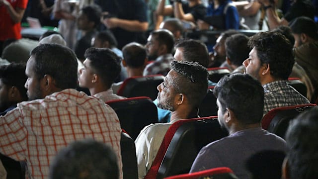 得靠印度老父汇钱来度日 被欠薪客工：可能需去借钱
