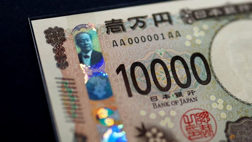Yen gains broadly as Japan's Ishiba stays on; dollar weakens Yen gains broadly as Japan's Ishiba stays on; dollar weakens