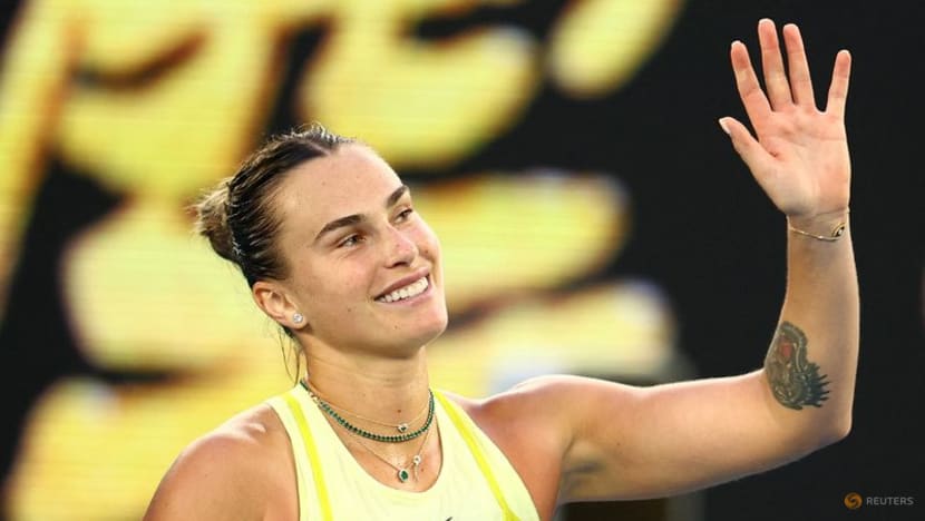 Sabalenka shines after rain stops play in Melbourne Sabalenka shines after rain stops play in Melbourne