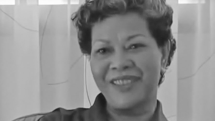 Juanita Melson, original voice of MRT announcements, dies