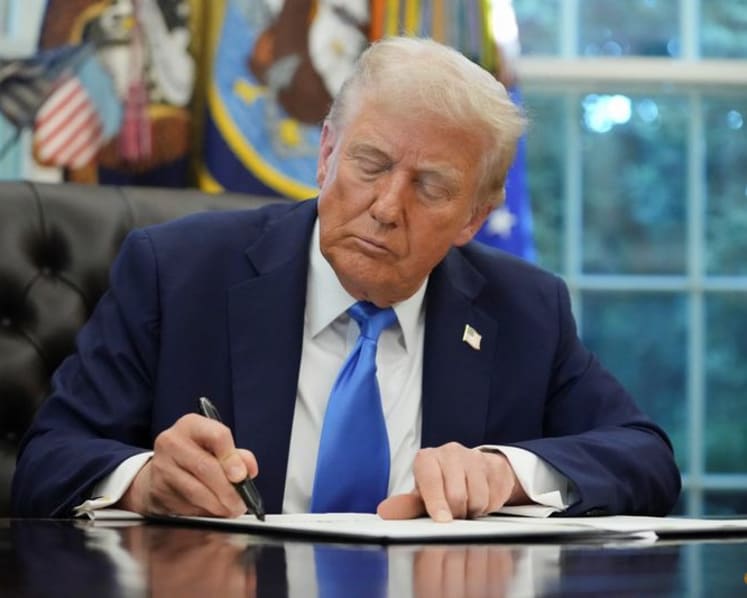 India says that Trump's H-1B visa fee hike could disrupt families
