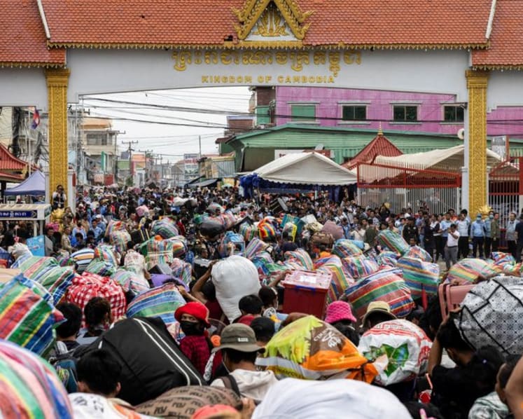 ‘Unprecedented exodus’ of Cambodian workers from Thailand leaves both countries reeling