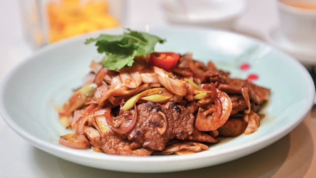 香港大厨教你做菜：葱爆牛肉