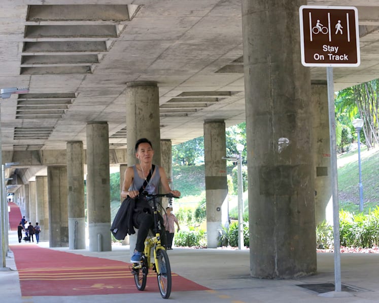 Ang Mo Kio residents get new 4km cycling path as part of town’s makeover