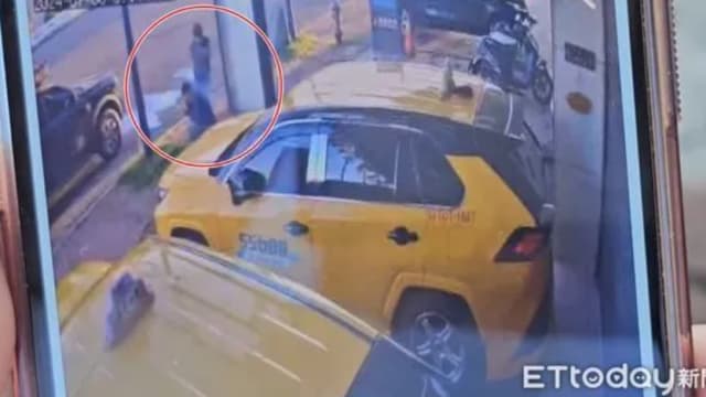台南女议员父亲家门前遭枪杀 夺命八秒画面曝光